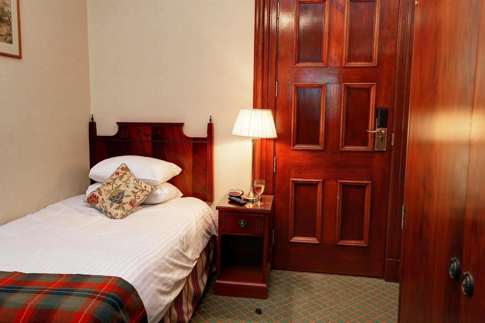 Best Western Cartland Bridge Hotel Lanark Ruang foto